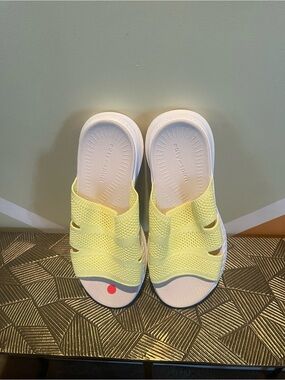 Easy Spirit Lightweight Yellow Slip-On Sandals